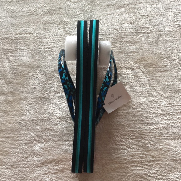 🆕 NWT Vera Bradley Flip Flops - Splash Floral - Picture 4 of 6